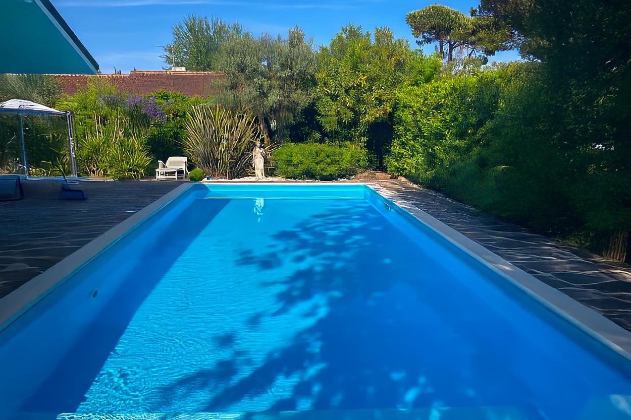 Villa Olmo Pool