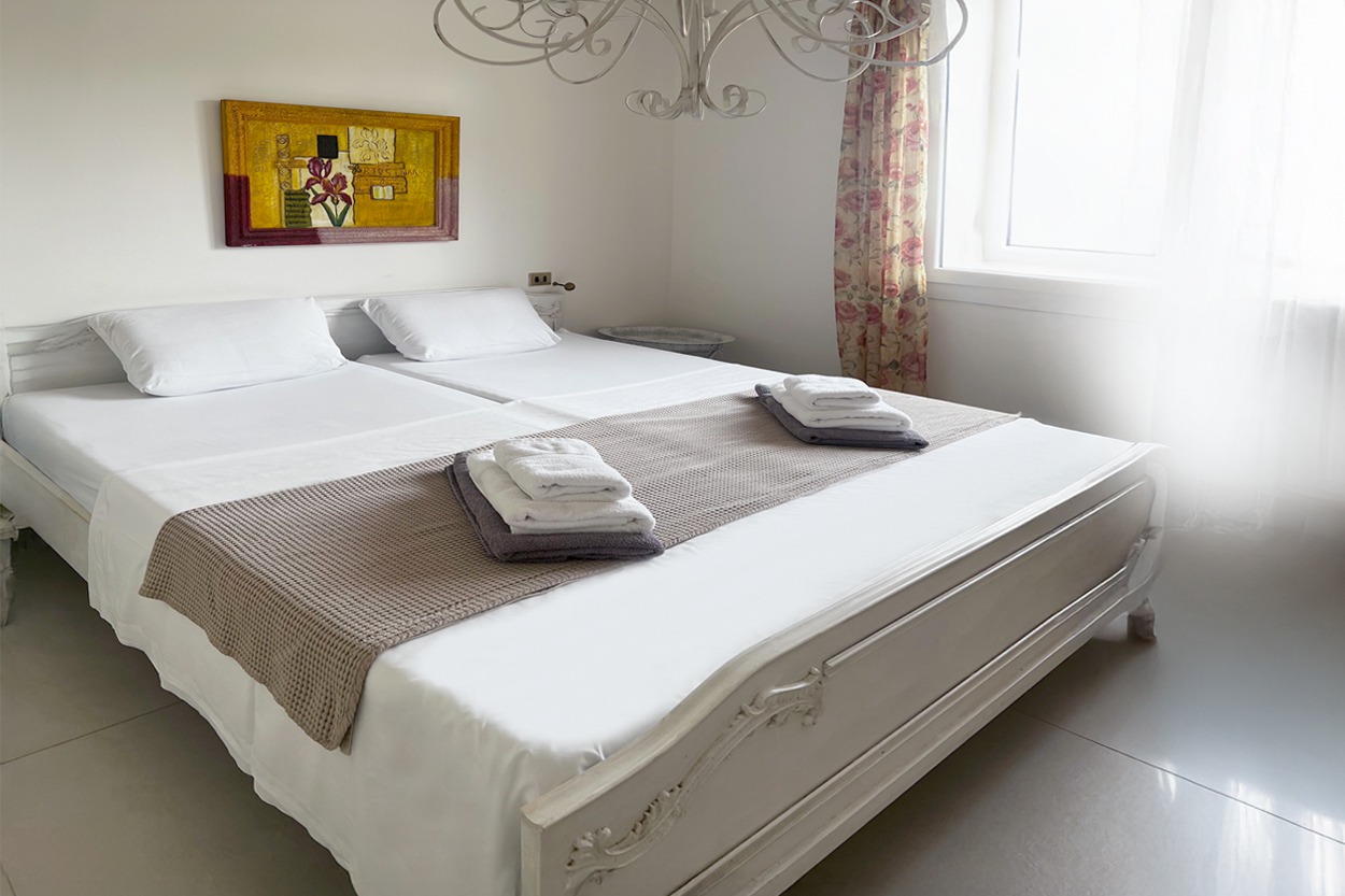 Villa Olmo Schlafzimmer2
